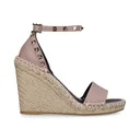 Double Rockstud Grainy Calfskin Wedge Sandal 95mm - Black Poudre